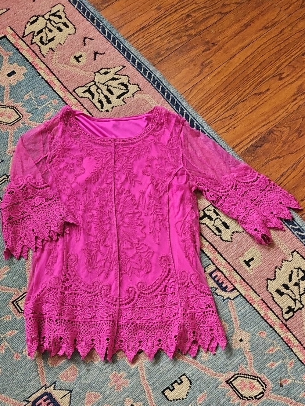 Ultra Pink Lined Embroidered Tunic Magenta Size M